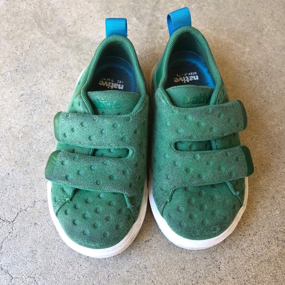 Native Shoes Monaco Kids Velcro. Size 7.